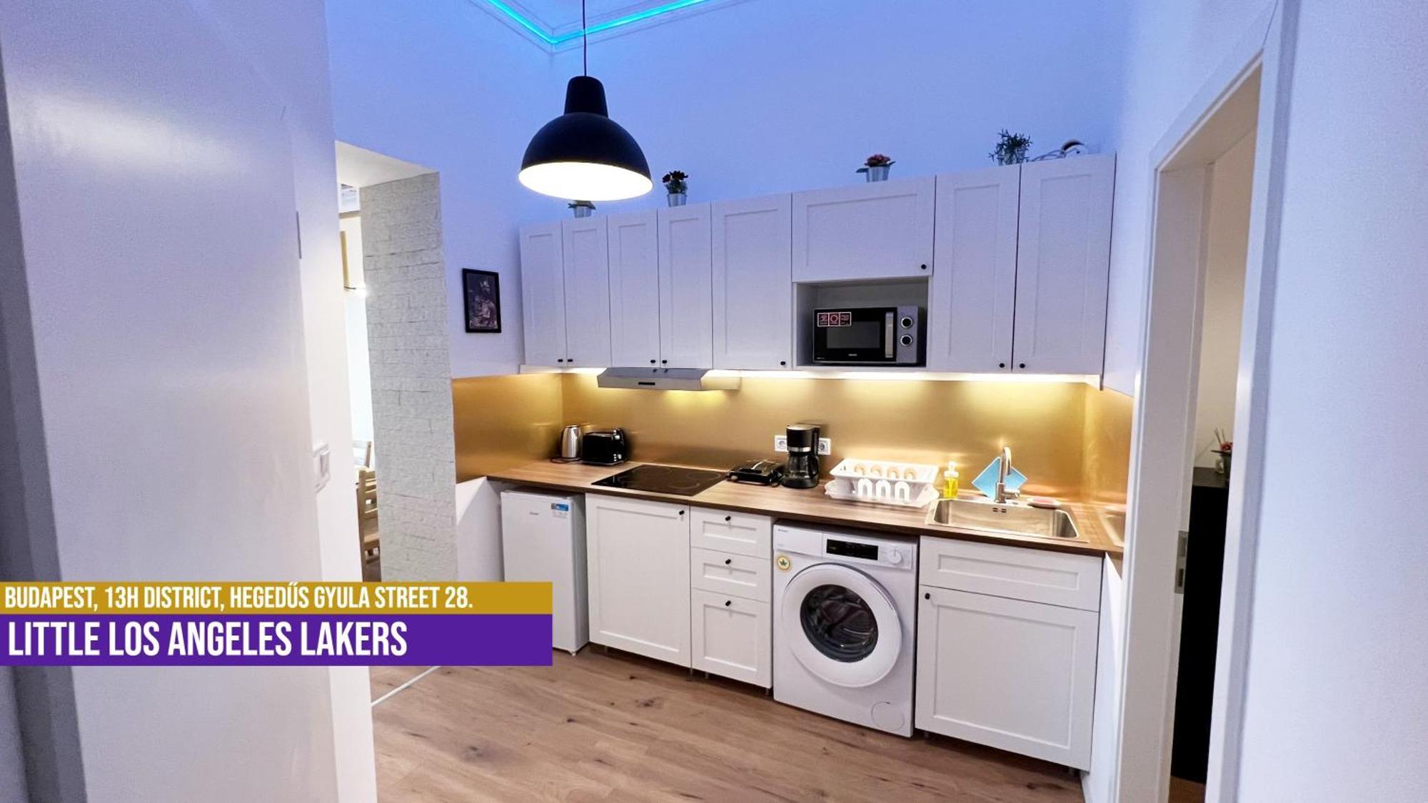 Little Americas Westend Mall Apartments Budapest Esterno foto